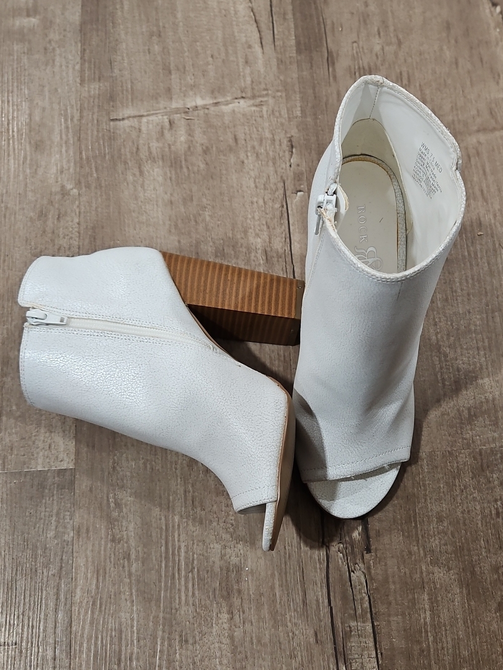 Rock & Republic White Open-Toe Block Heel Booties Bin 10 Size 7.5